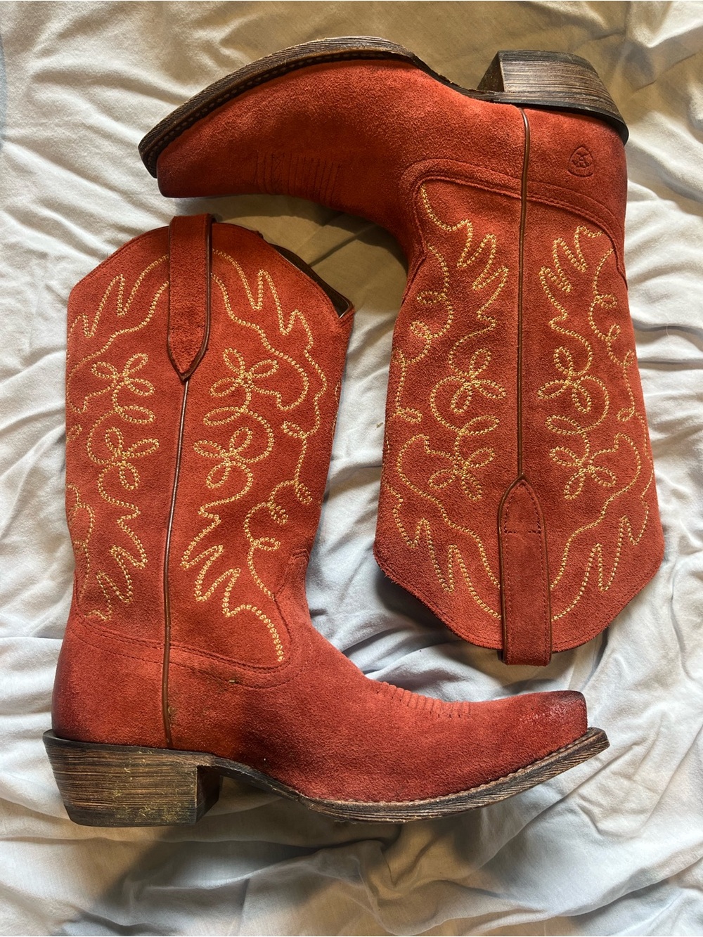 ARIAT WOMEN'S JUKEBOX SUEDE WESTERN BOOTS - SNIP TOE - Picture 2 of 5